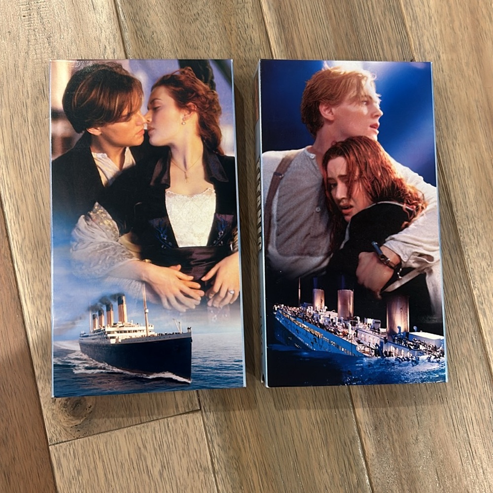 Titanic VHS Set - Picture 7 of 8